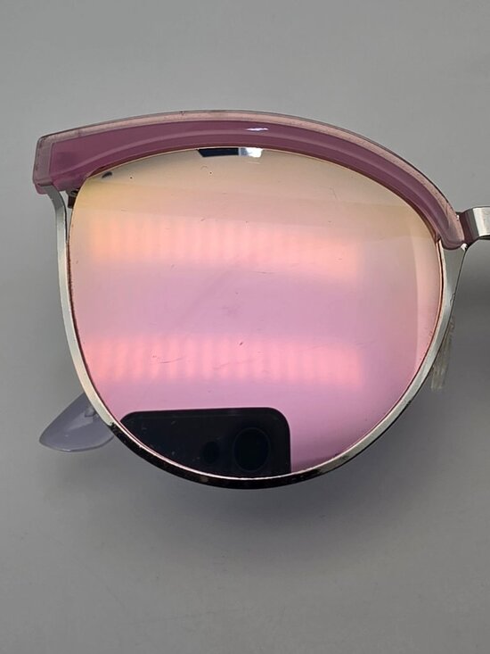 Quay Australia Star Dust Silver Pink Frame Pink Mirror Lens Cat Eye Sunglasses main image 4